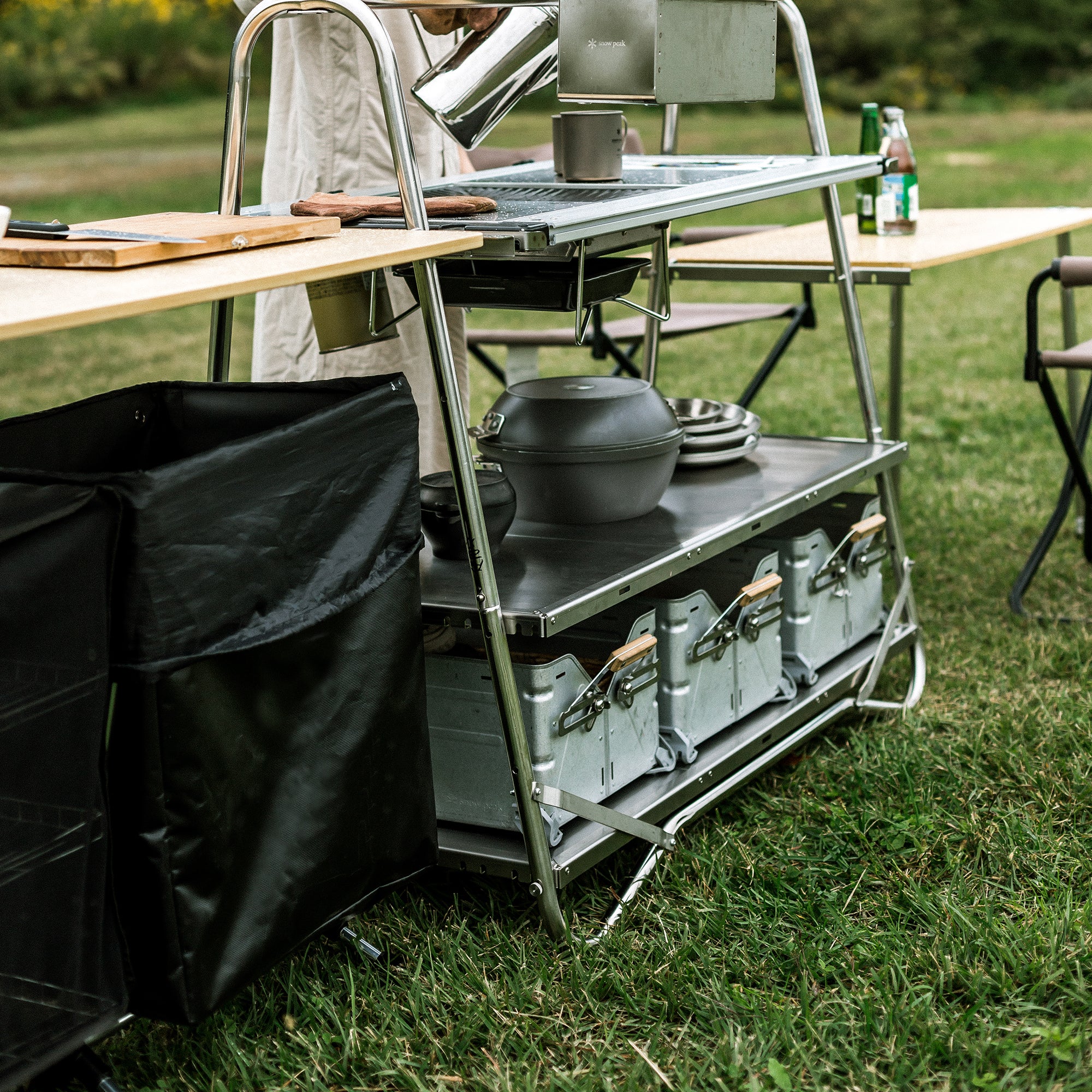 Gabbing Stand - Image 15