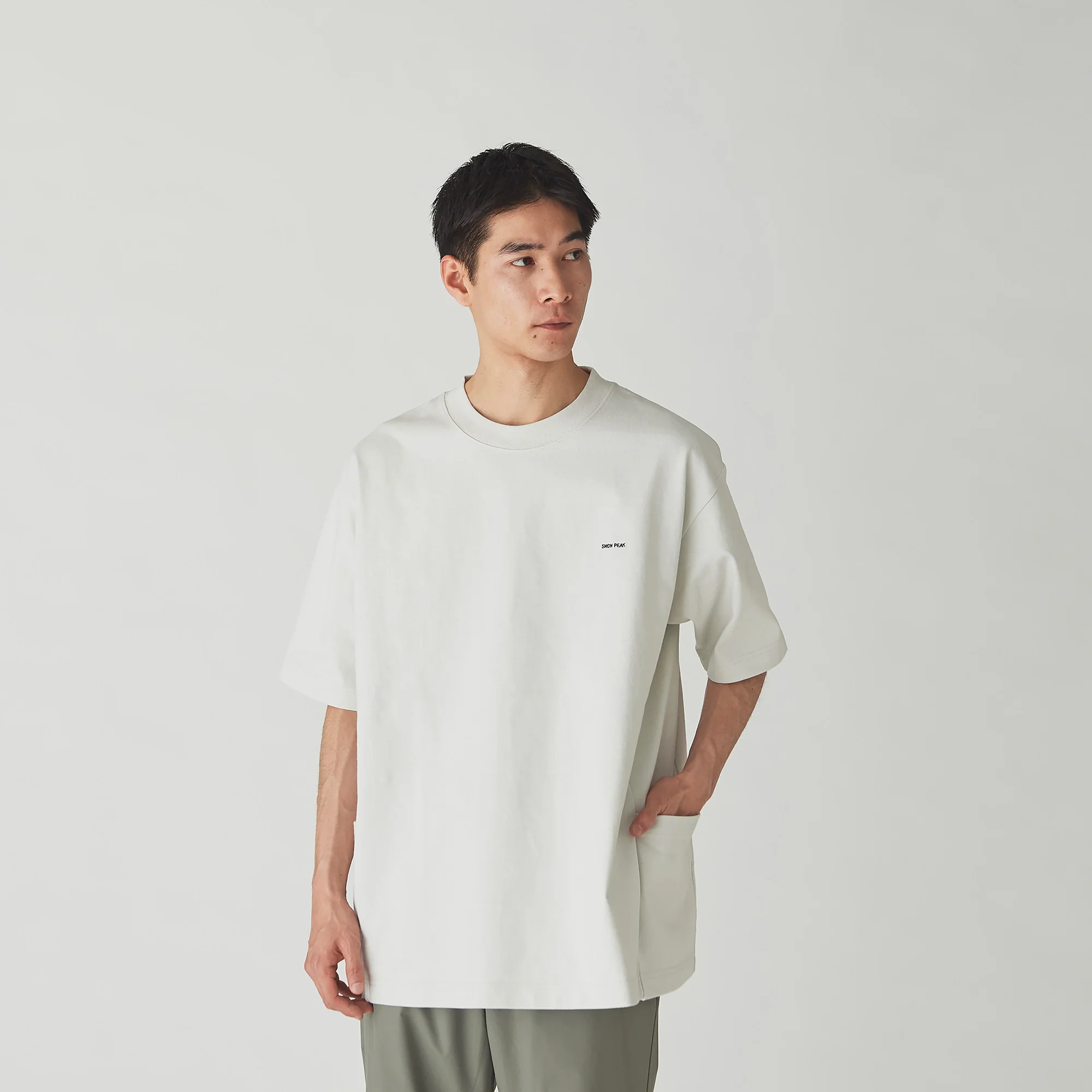Heavy Cotton Border T-Shirt - Image 12