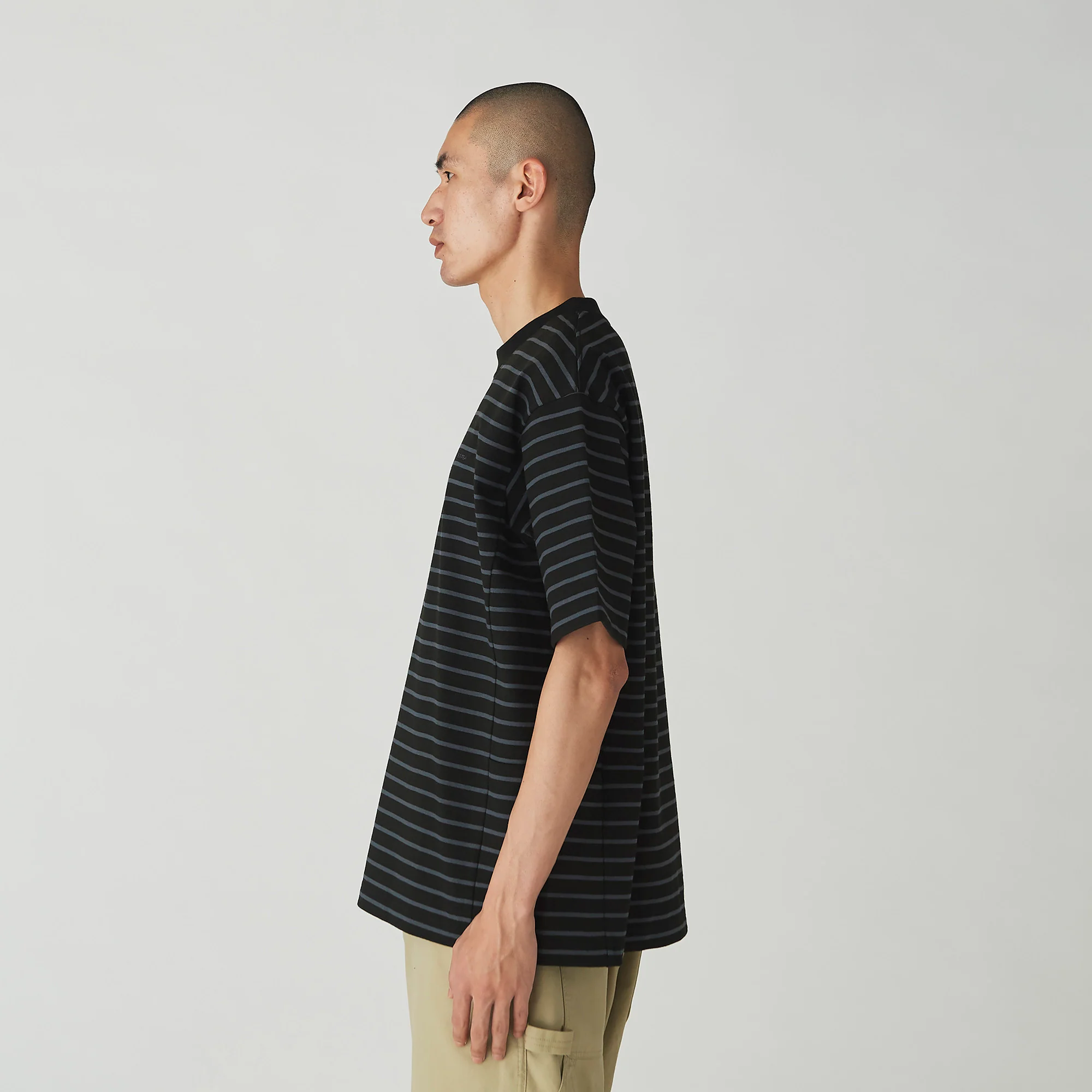 Heavy Cotton Border T-Shirt - Image 4